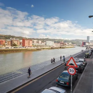 Luminoso Con Vistas A La Ria De Séjour chez l'habitant Bilbao