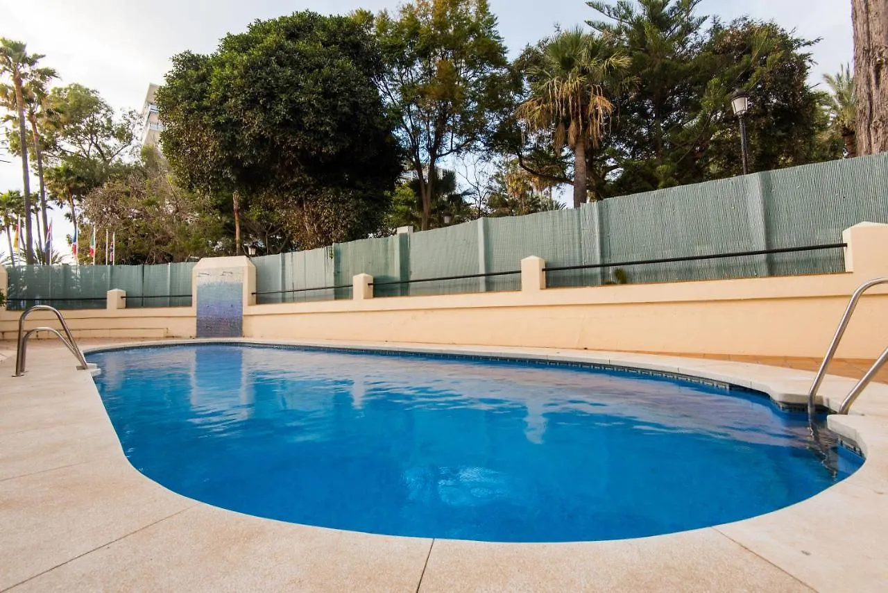 Beach Front Apartment-1st Line Marbellac 0*,  Espagne