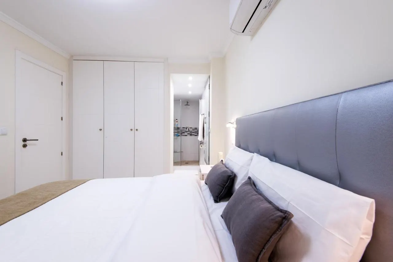 Beach Front Apartment-1st Line Marbellac