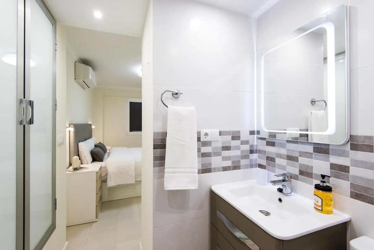 Beach Front Apartment-1st Line Marbellac Appartement